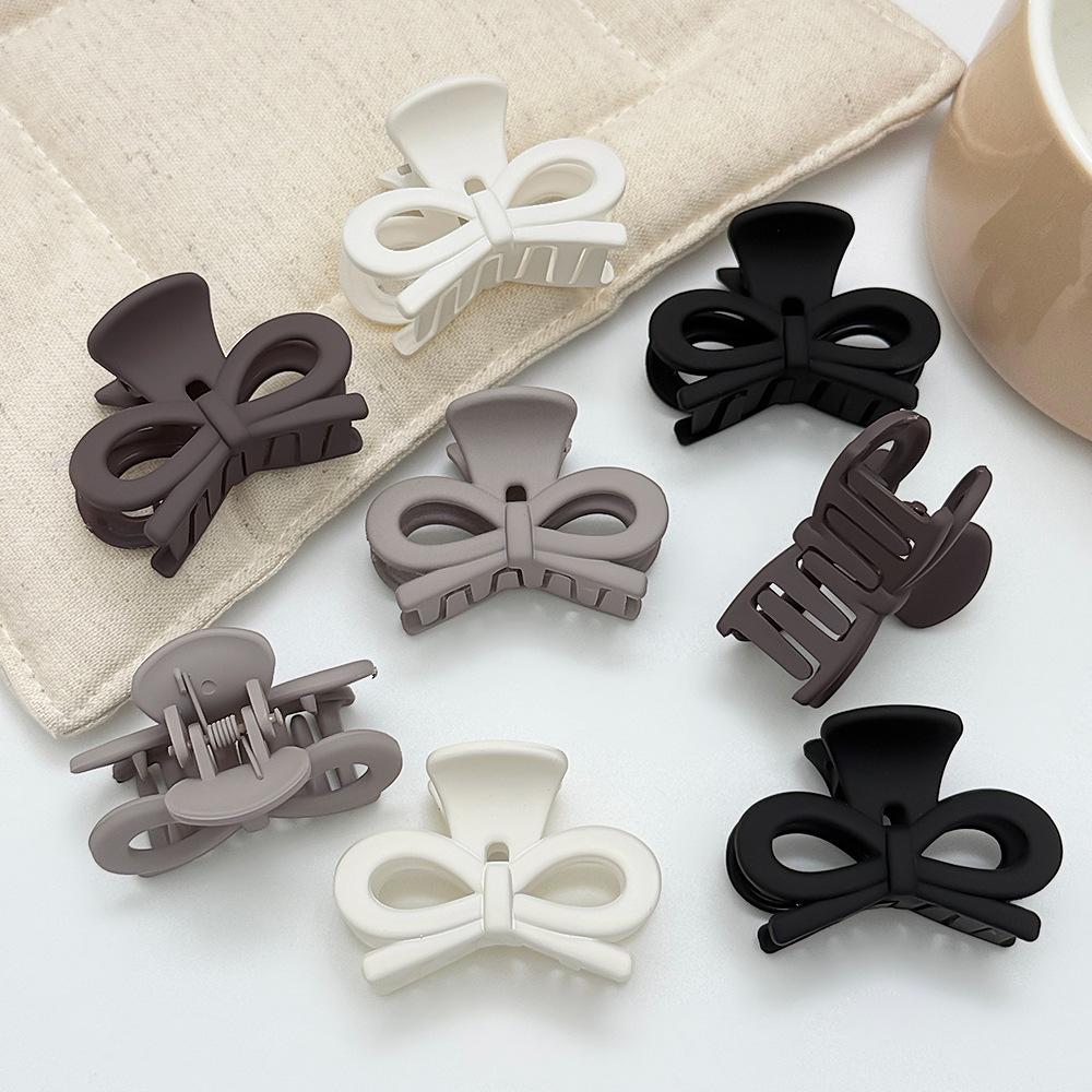 Заколка-краб для волос Молочный Кофе Маленький Бантик - 5 см Аксессуар для волос для хвостиков и высоких причесок
