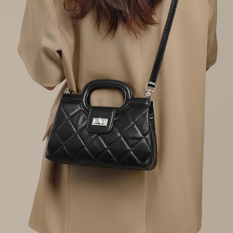 Women's bag, leather small square bag, shoulder handbag, high-end diamond messenger bag.