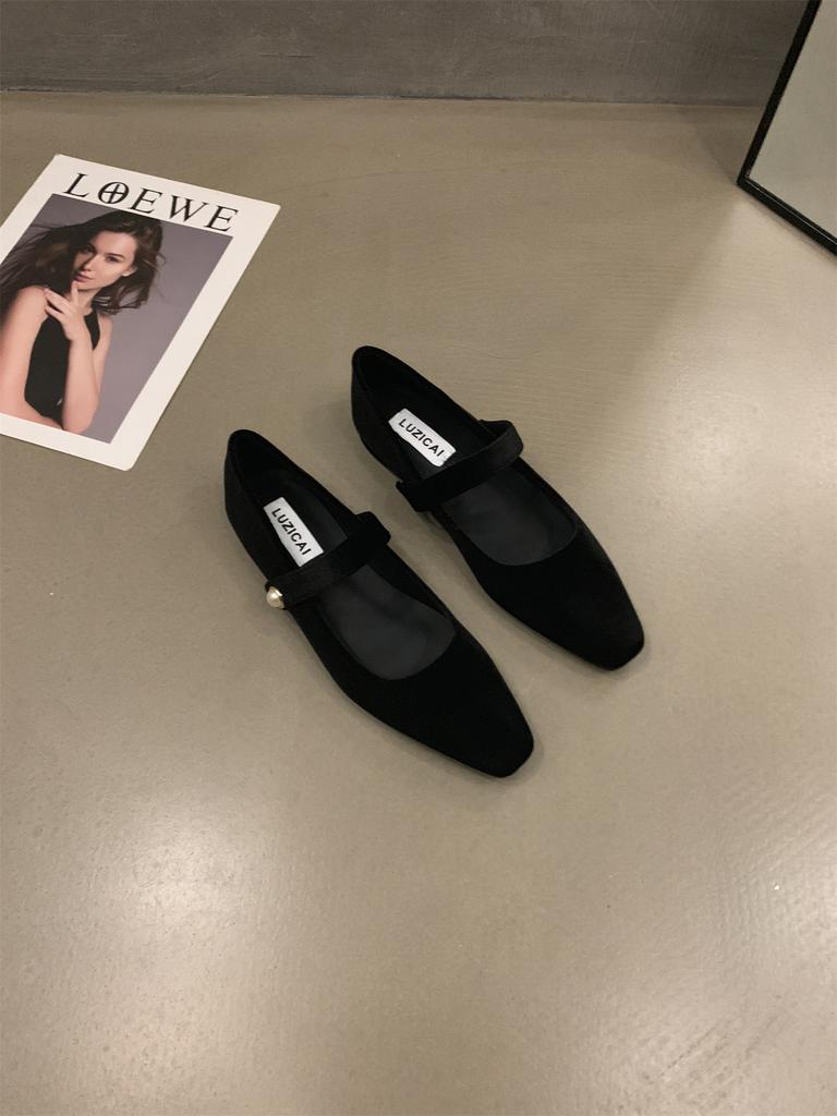 Французские ретро туфли Мэри Джейн с юбкой из замши женские туфли 2025 года осень новинка поздний вечерний бриз нежные туфли на низком каблуке