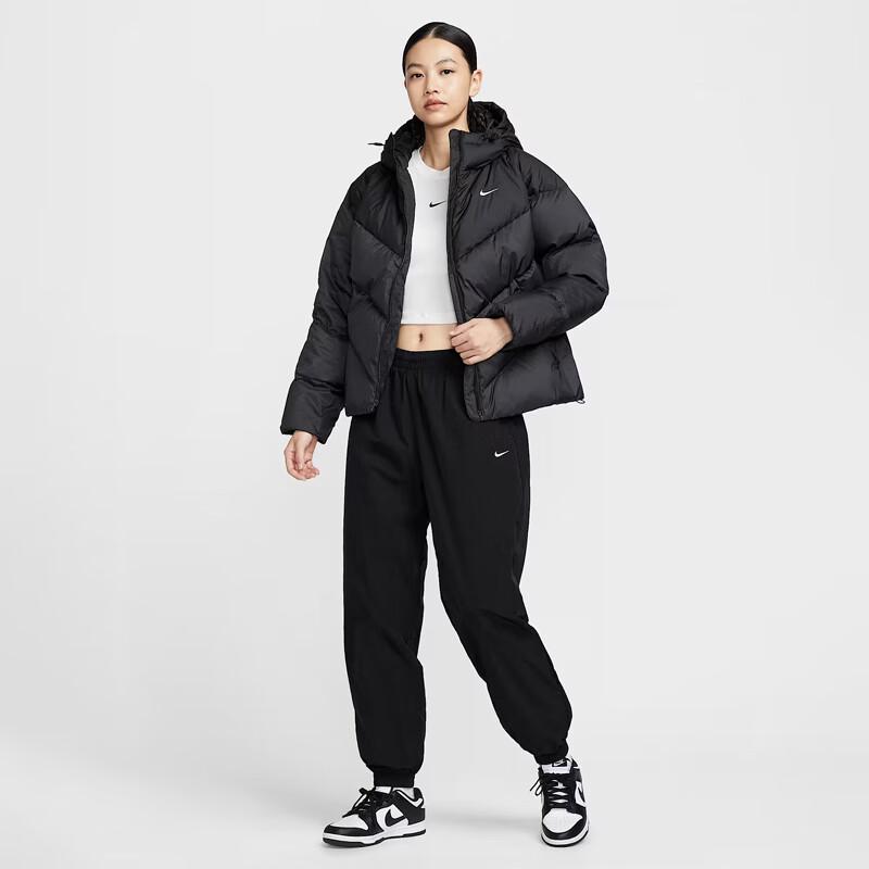 NIKE Women's Winter Short Hooded down Jacket,HV5236-010