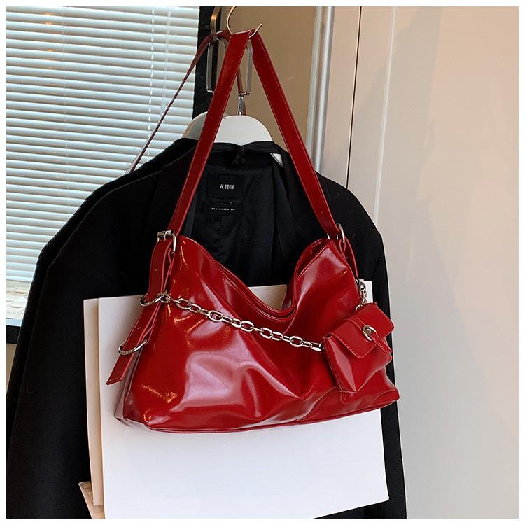 Ielgy High-End Fashion Tote Bag Trendy Chain Shoulder Armpit Bag Large Capacity Cross-Body Commuter Bag