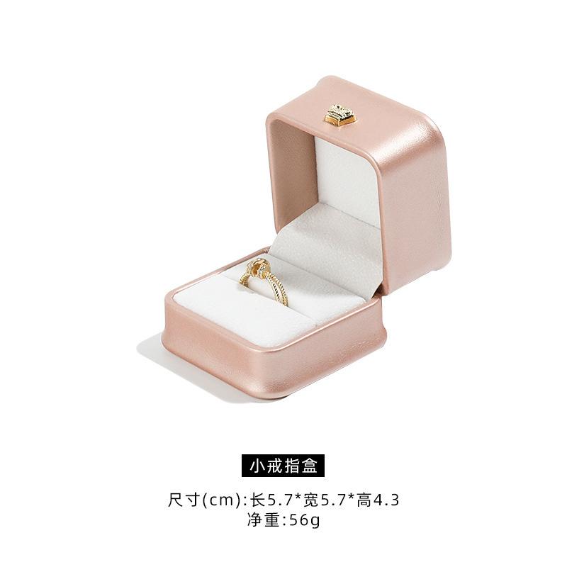 Коробка для украшений из искусственной кожи с короной, кулон для кольца, шкатулка для браслета, шкатулка для жемчуга, шкатулка для упаковки ювелирных изделий