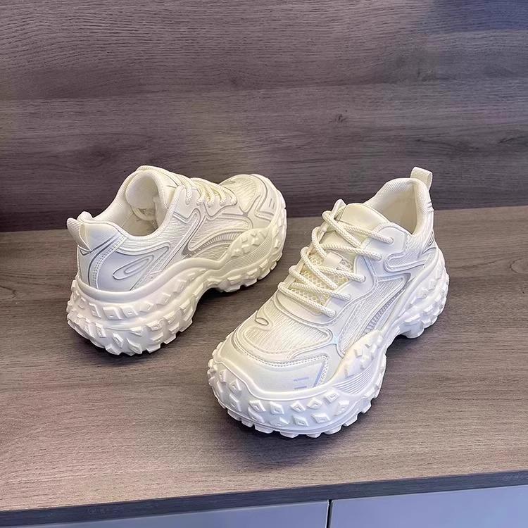 2025 New Wheel Versatile Tire Shoes Women's Soft-soled Breathable Durian Platform-soled Casual Sports Shoes Heightened Fried Street Dad Shoes