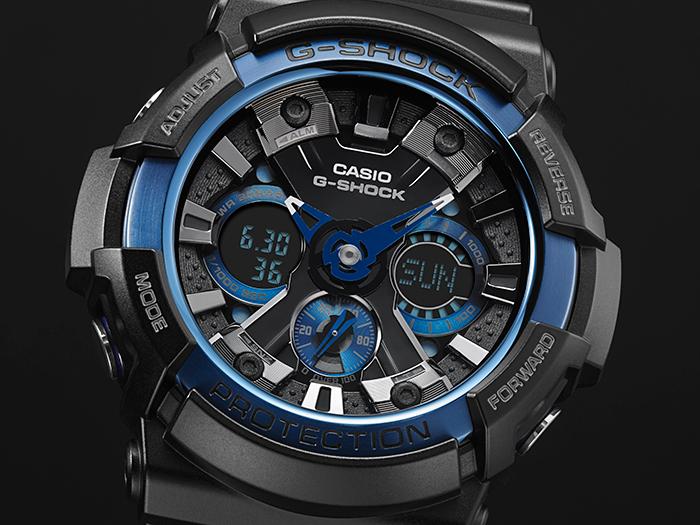 Casio Мужские часы G-SHOCK GA-200CB-1A, стальной корпус, водонепроницаемость 200 м, цифровые, ударопрочные, кварцевые