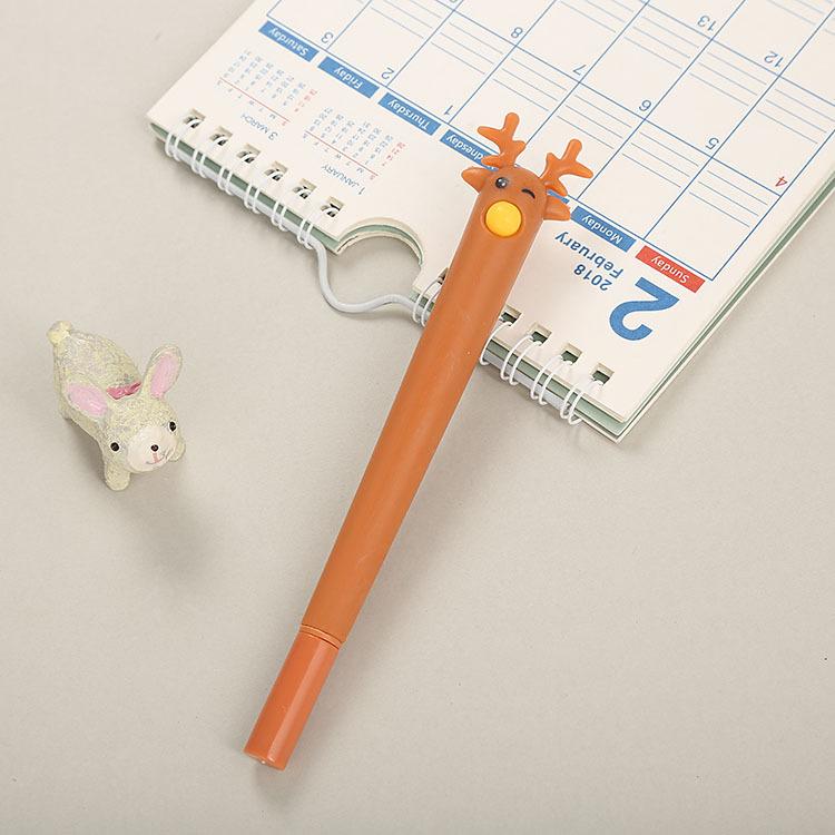 Cartoon Neutral Pen Funny Standing Giraffe Pen Stationery Pretty Aesthetic Cute Writing Pen Creative Kawaii Giraffe Desk Decor
