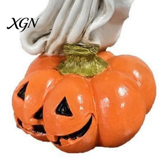 Creative Holiday Collection Figurines Halloween Ghost Figurine, Resin Miniature Chain Ghost, Face-Palm Pumpkin Craft Ornaments for Collections