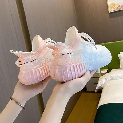 Женская обувь – Кроссовки