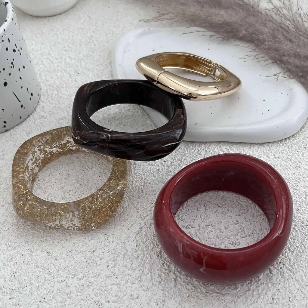Ingemark 4 Styles Exaggerated Large Resin Acrylic Wide Bangles Women New Trend Thick Irregular Arm Bracelets Daily Y2K Jewelry