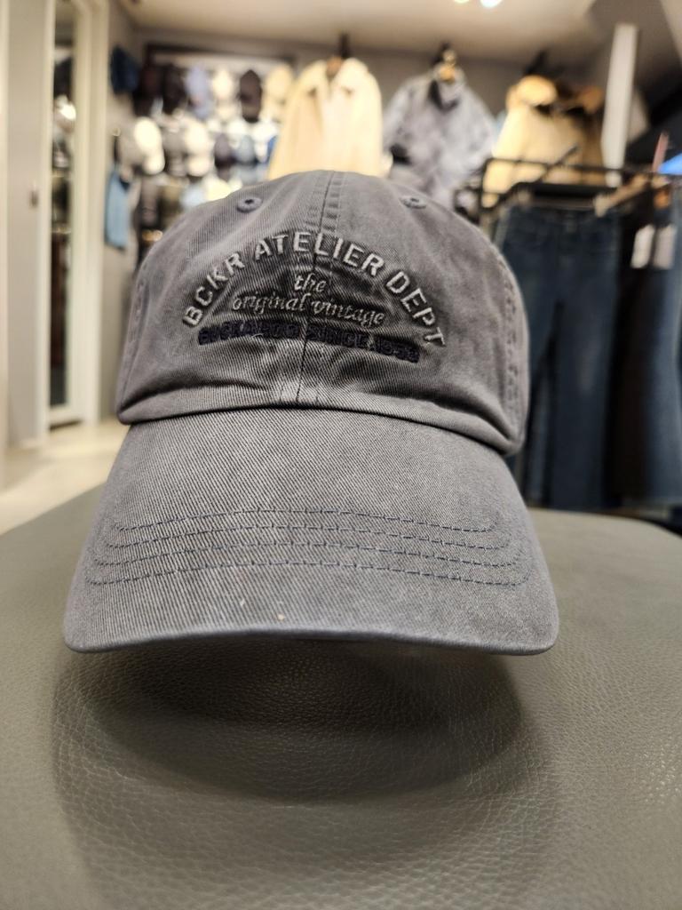 [Buckaroo Dongsuwon] Uni Atelier Embroidered Vintage Ball Cap B225AP130P