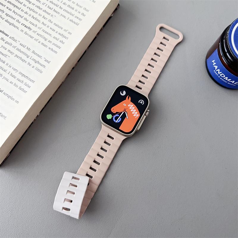 Силиконовая петля, магнитный ремешок для Apple, ремешок для часов 44 мм, 40 мм, 45 мм, 49 мм, 41 мм, 38 мм, 42 мм, браслет iWatch series 8 3 5 4 SE 6 7 Ultra