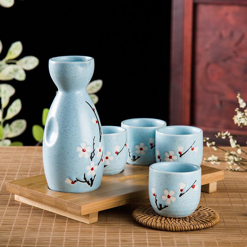 Японский горшок для сакэ Бокалы для вина Расписанные вручную в японском стиле Принадлежности для сакэ Набор из четырех чашек Керамическая посуда и чашки