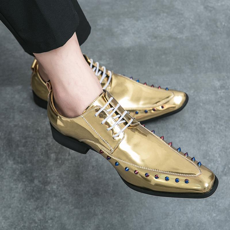 Модная мужская обувь 2024 года, модные золотые туфли «Челси» для мужчин, классические мужские туфли класса люкс для свадьбы, блестящие универсальные мужские туфли-оксфорды