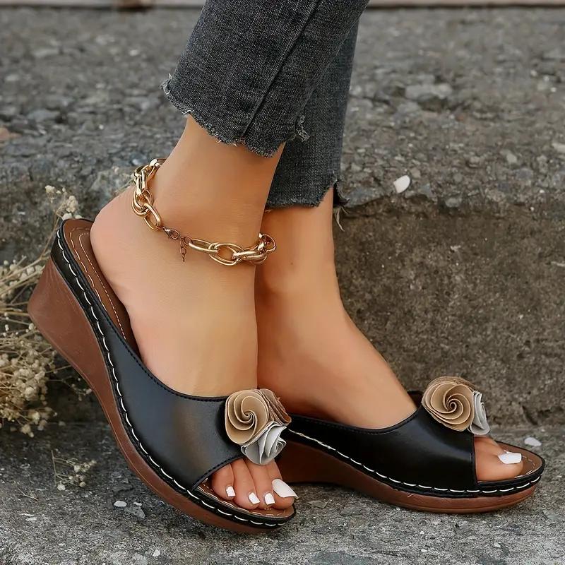 Женские босоножки на танкетке с цветочным декором, летняя обувь без шнуровки с открытым носком, удобные уличные шлепанцы на мягкой подошве