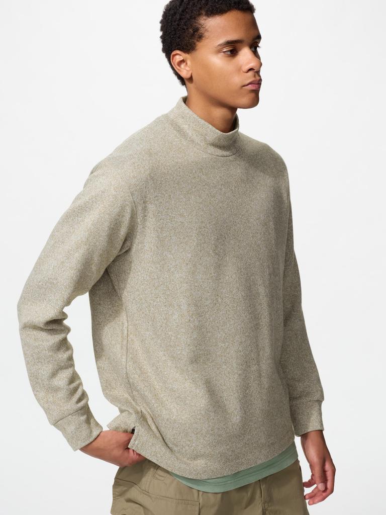 Uniqlo Флисовая футболка SofT KniT с воротником-стойкой
