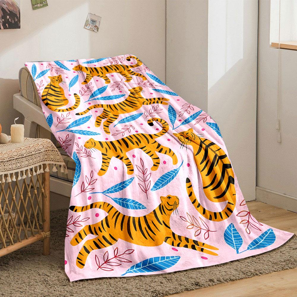 Tiger Pattern Flannel Blanket bedroom Blanket for Livingroom Couch lunch break Soft throw for Friend's festival Gift