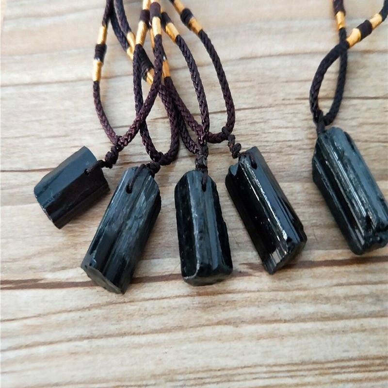 Уникальное необработанное натуральное ожерелье-подвеска из черного турмалина шерла неправильной формы с регулируемой цепочкой