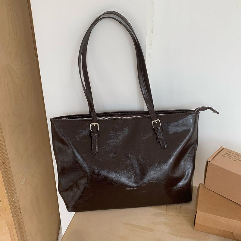 Niche High-end Sense Retro Большая вместительная сумка-тоут для поездок на работу Сумка подмышкой Простая сумка на молнии через плечо для женщин