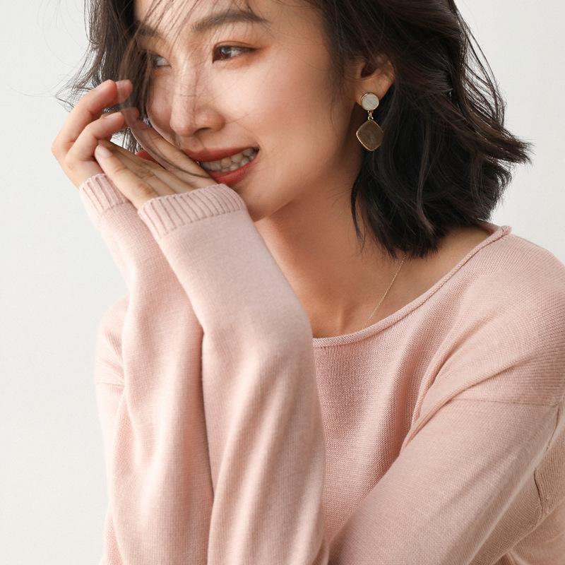 Весенне-осенний женский трикотаж. Свободный короткий пуловер. Вязаный свитер с верхом и низом.