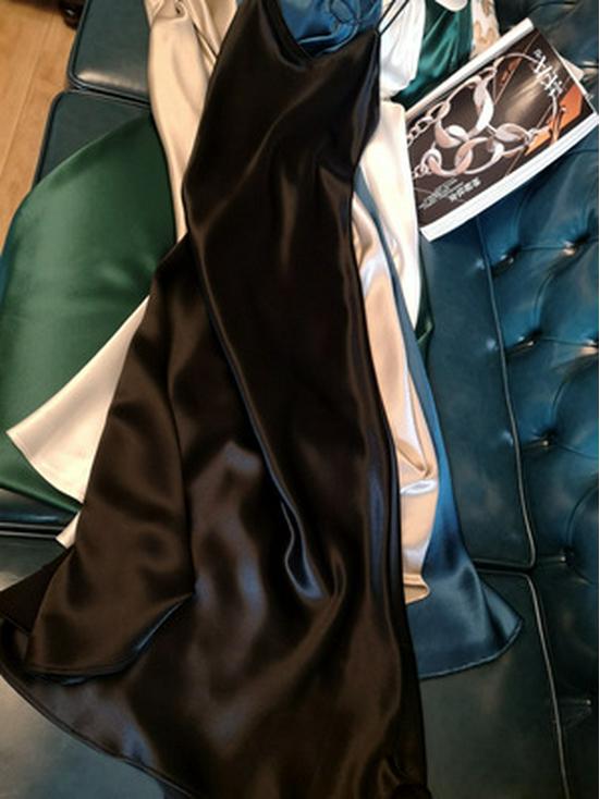 Летнее атласное платье с юбкой на подтяжках для женщин - элегантный и модный стиль 2025 года