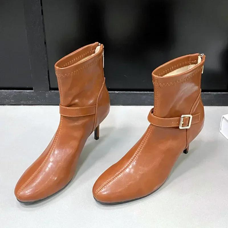Модные роскошные мягкие кожаные ботильоны женские 2025 модные туфли на тонком высоком каблуке с круглым носком для женщин с застежкой-молнией на ремне и пряжкой дизайнерские эластичные ботинки