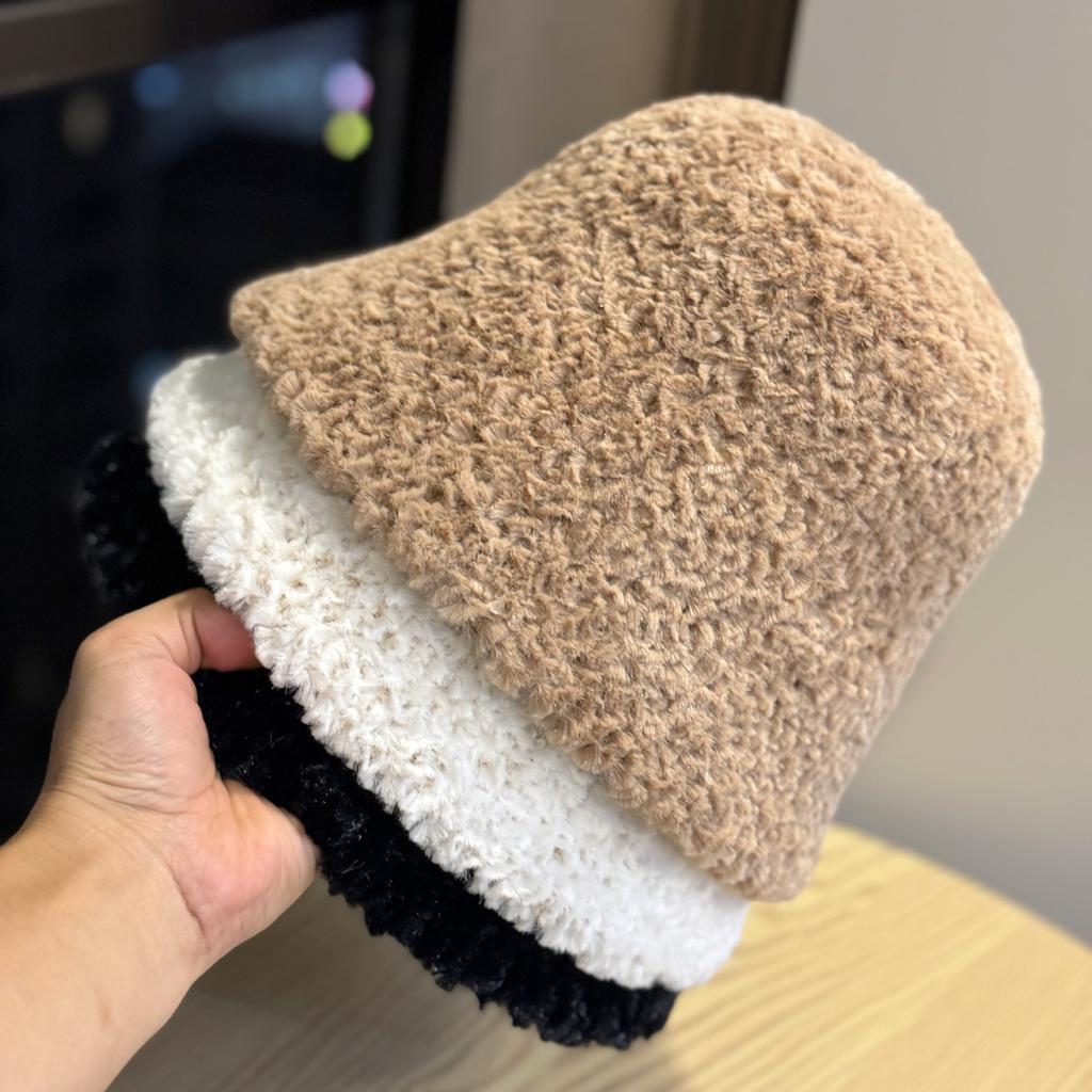 Новая шляпа рыбака женская осенне-зимняя однотонная универсальная теплая плюшевая шляпа-ведро нишевого дизайна с простым покрытием лица