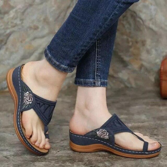 Summer Women Sandals Roman Retro Embroider Solid Color Wedge Ladies Sandals Slip On Platform Beach Classic Female Water Shoes