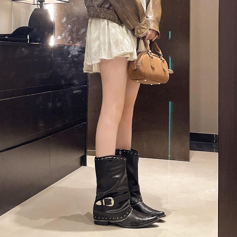 2025 New Leather Western Ankle Boots Buckle Strap Detail Pointed Toe Square Heel Vintage Fashion Footwear Casual Boots