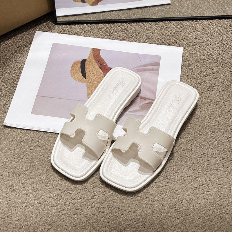 Летние шлепанцы в корейском стиле с квадратным носком для женщин и детей: Модные уличные пляжные сандалии