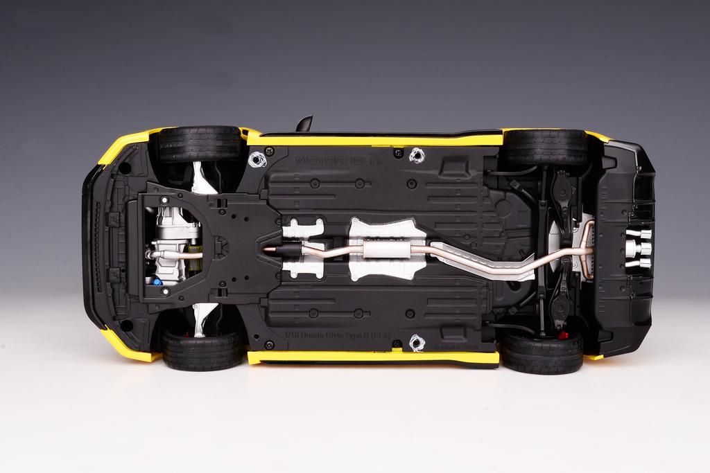 FREESTYLE MOTORHELIX Масштабная модель Honda Civic Type R FL5 Солнечно-желтый Готовая модель 1/18 M85306-18