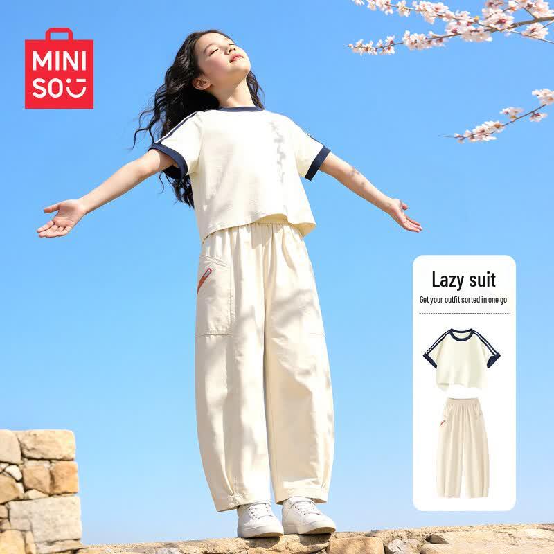 MINISO Girls' Stylish Summer Short Sleeve T-shirt & Shorts Set
