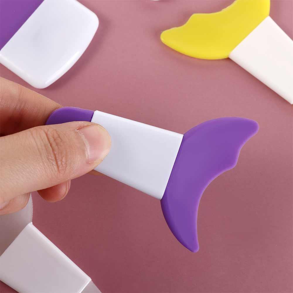 Beginner Makeup Aids Applicator Eyeshadow Shaper Pad Beauty Tool Mascara Baffle Eyeliner Template