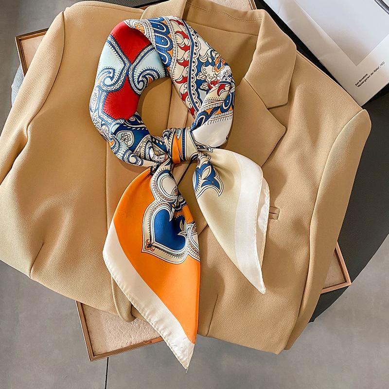 Шелковый шарф женский осенне-зимний маленький квадратный шарф с принтом повязка для волос