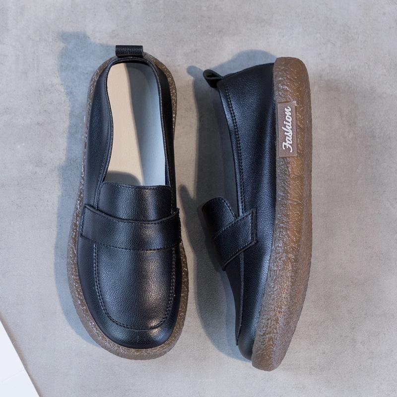 Белые туфли из натуральной кожи, лоферы на плоской подошве