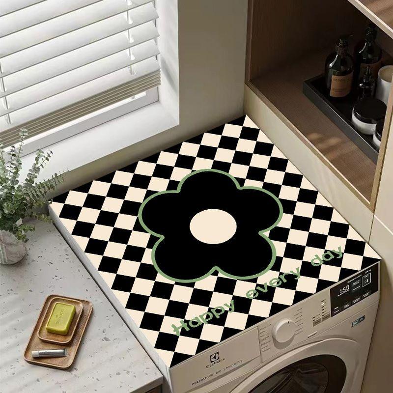 Стиральная машина не предназначена для стирки, впитывает воду, устойчива к грязи, защищает от солнца, устойчива к царапинам.