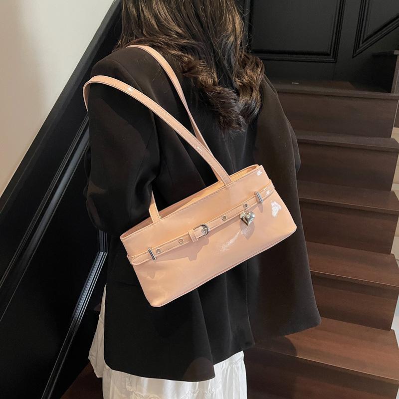 Сумка женская 2025 Новая модная фактурная сумка на плечо/подмышку Весенняя повседневная универсальная сумка-подушка для поездок