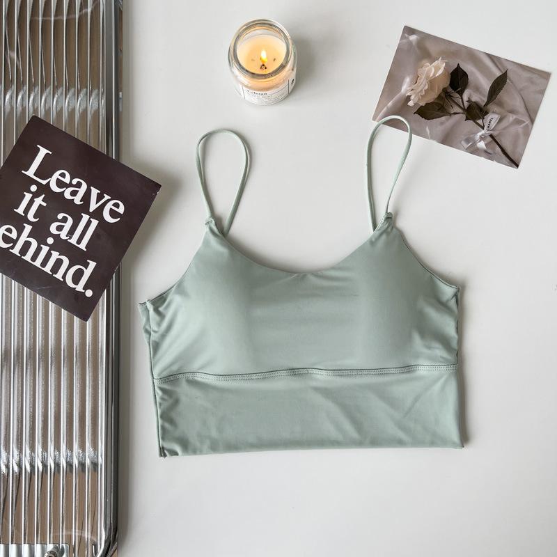 Бесшовный утягивающий топ-майка из ледяного шелка с нагрудными вкладышами