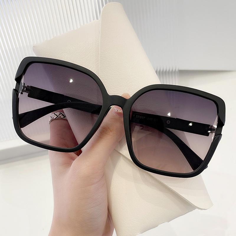 Non-polarized Vintage Square Gradient Sunglasses Women Oversized Sunglass Men Retro Black Sun Glasses Shades Goggle