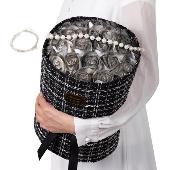 Уникальный искусственный цветок розы Яркий цвет Тонкая текстура Создает атмосферу