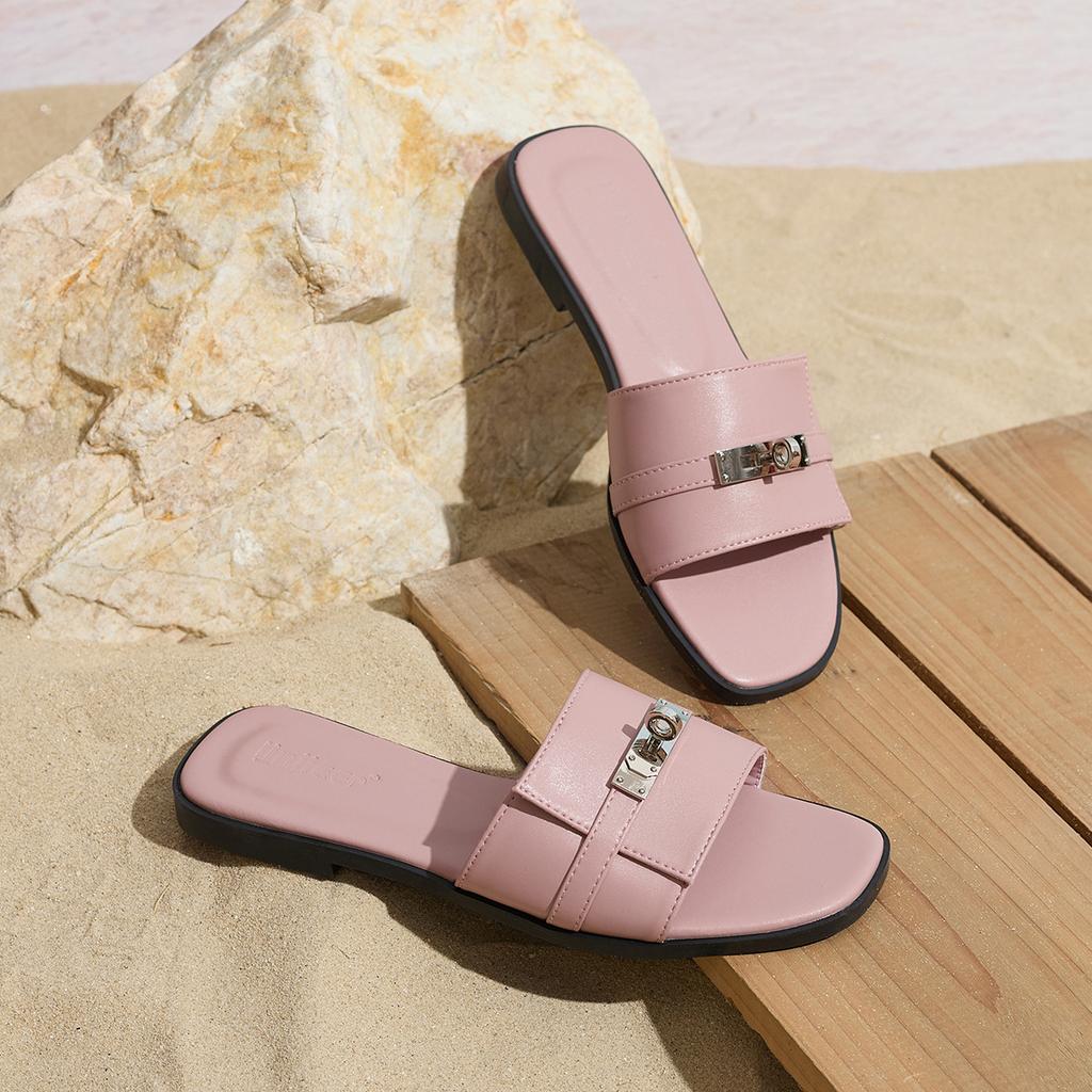 Шлепанцы на плоской подошве женские для улицы 2025 весна и лето новый замок нишевый дизайн римские сандалии фея ветер шлепанцы с одной перемычкой