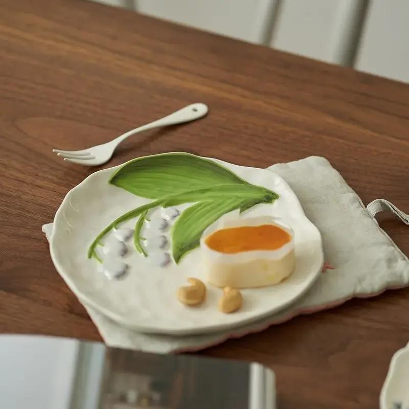 Тарелка «Ландыш и Маргаритка», ресторанная керамическая церемониальная тарелка для торта и десерта, домашняя высококлассная декоративная посуда для кухни