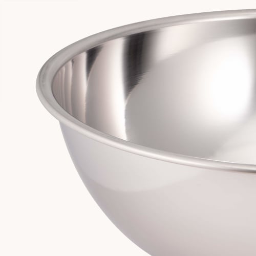 Endo Shoji TKG Bowl, 50cm. Material: Corrosion-resistant 21-0 Stainless Steel. Size: Outer Diameter X Depth (mm): 543 X 197. Weight: 1880g. Capacity (