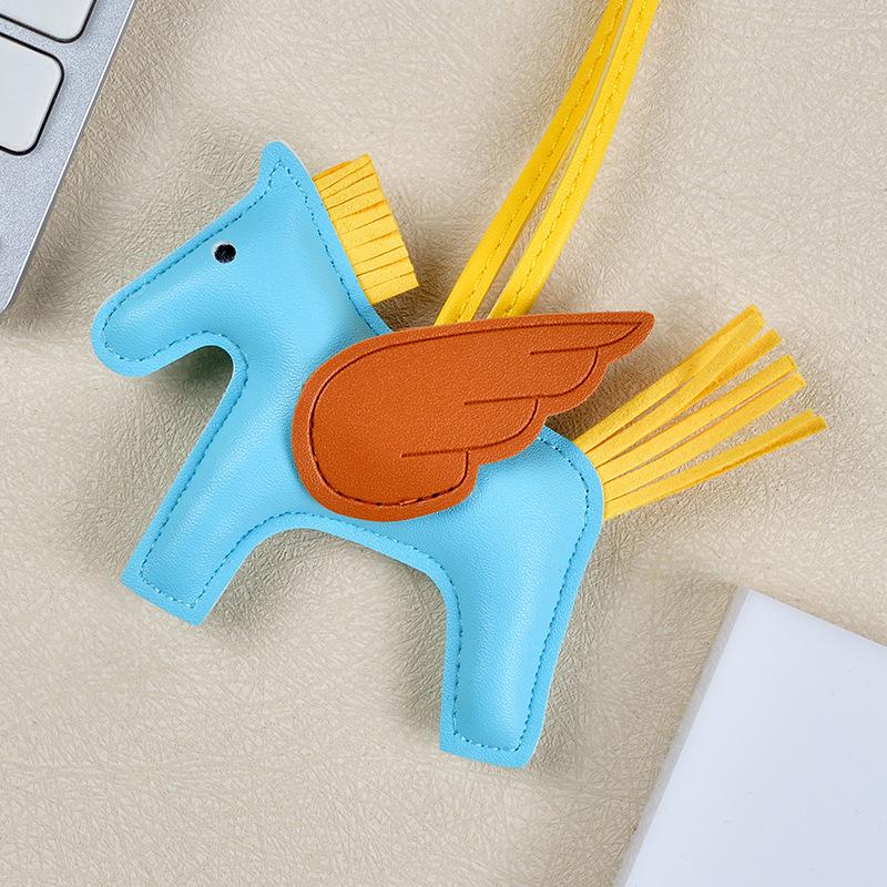 Брелок-подвеска в виде пони Пегаса с кисточкой - милый кожаный мультяшный контрастный цветной шарм