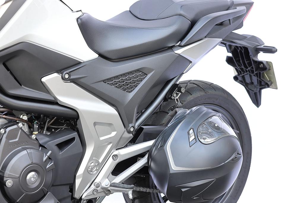 Замок для шлема Kijima Bike Parts, совместимый с установкой бокового багажника, сталь, черная отделка, HONDA NC750X/DCT('21-) 303-1610