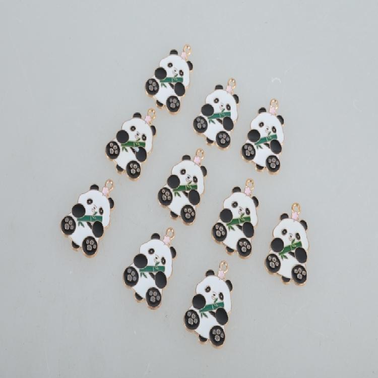 Set Of 10 Panda Charm Fashionable Accessories Cartoon Animal Pendant for Handmade Necklaces Bracelets Jewelry Supplies
