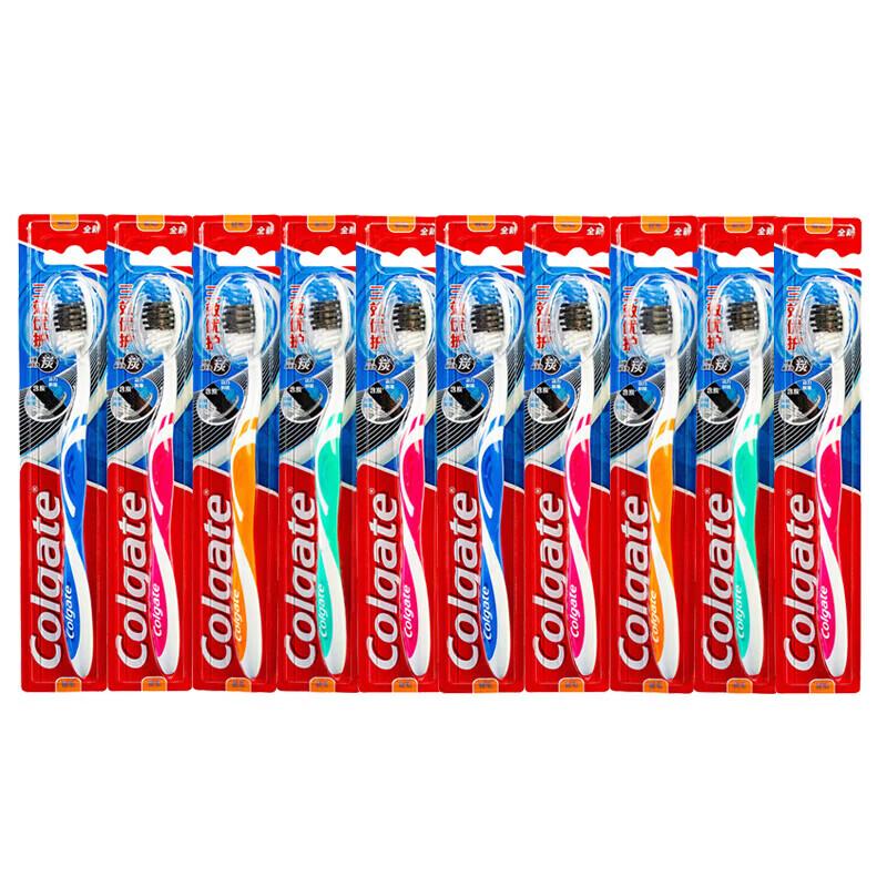 Colgate Зубная щетка с мягкой щетиной тройного действия