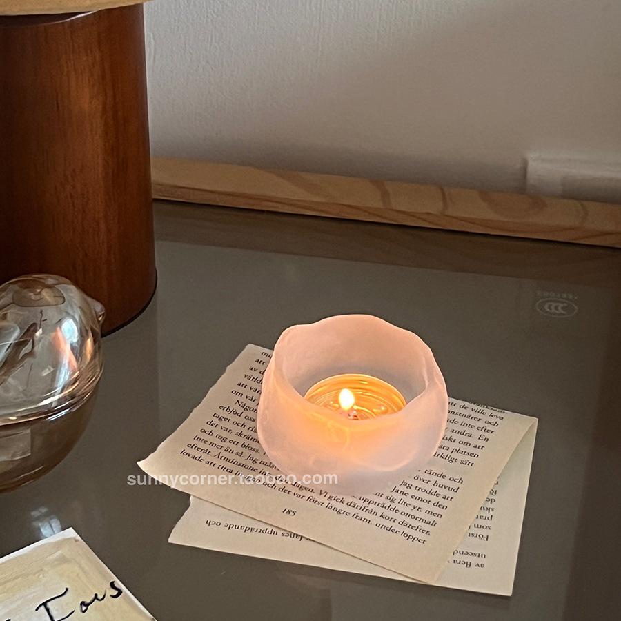 Подсвечник из неровного стекла в европейском стиле для романтической атмосферы – Идеальный декор для гостиной или обеденного стола