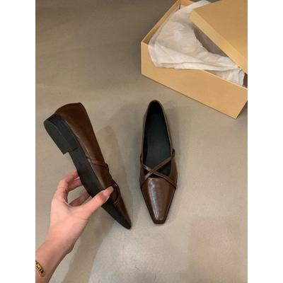 Черные туфли-лодочки на низком каблуке с острым носком, женские туфли 2024 года, новые летние туфли на плоской подошве, французские весенне-осенние туфли Мэри Джейн из кожи