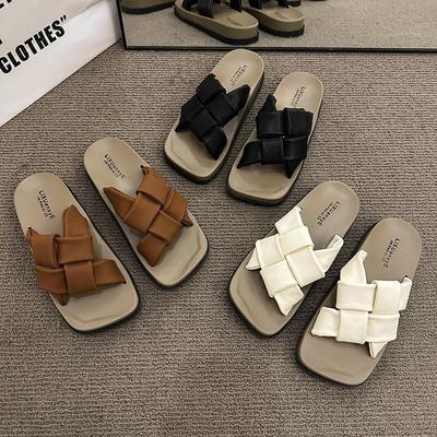 Модный тренд износостойкие и удобные шлепанцы на одно слово новая летняя домашняя универсальная легкая плоская обувь