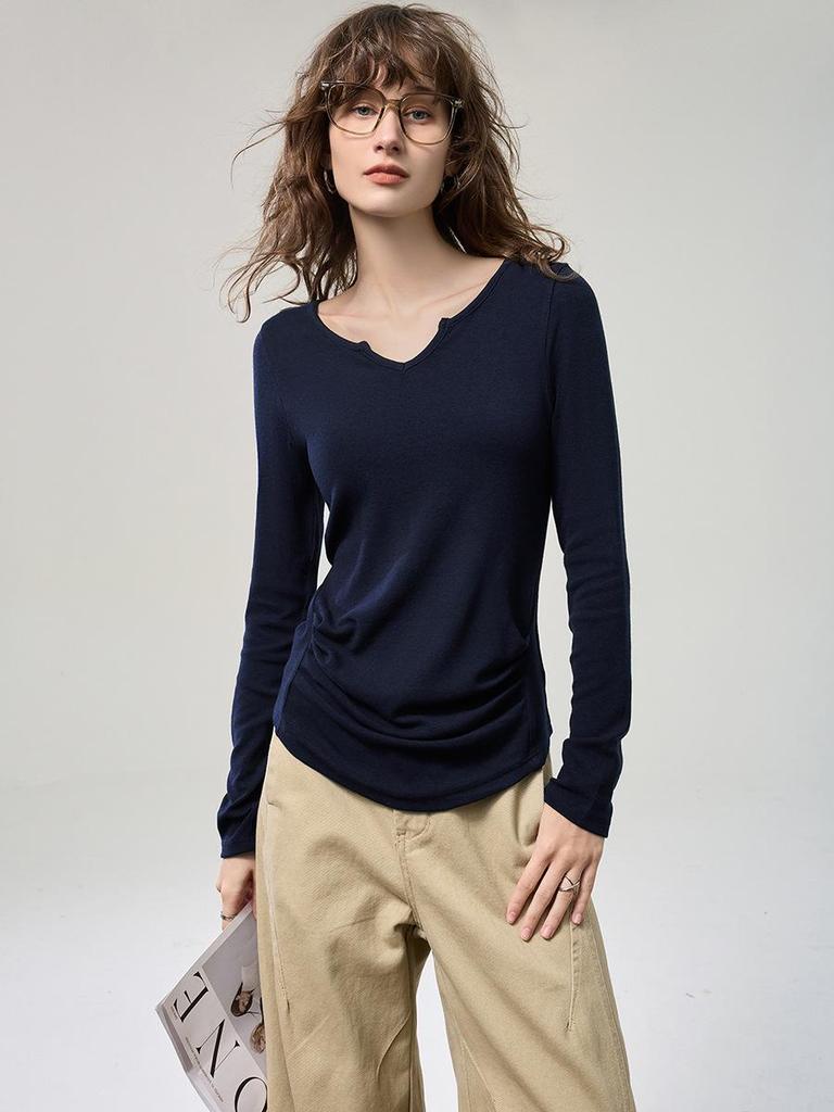 Женская рубашка с V-образным вырезом и длинными рукавами свободного кроя, осенний облегающий дизайн 2025 года в классическом стиле old money