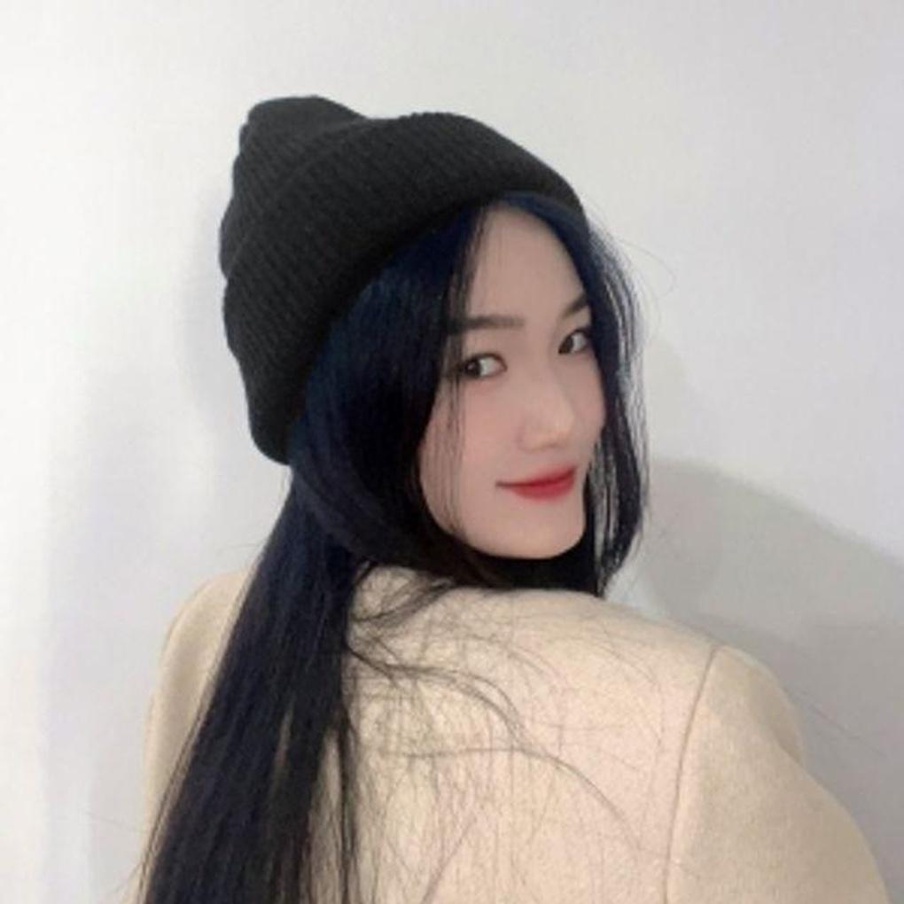Women's Winter Daily Basic Knit Black Beanie Hat